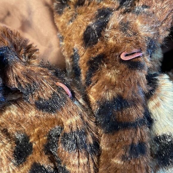 Betsey Johnson Faux Fur Leopard Cheetah Vest M - Picture 7 of 7